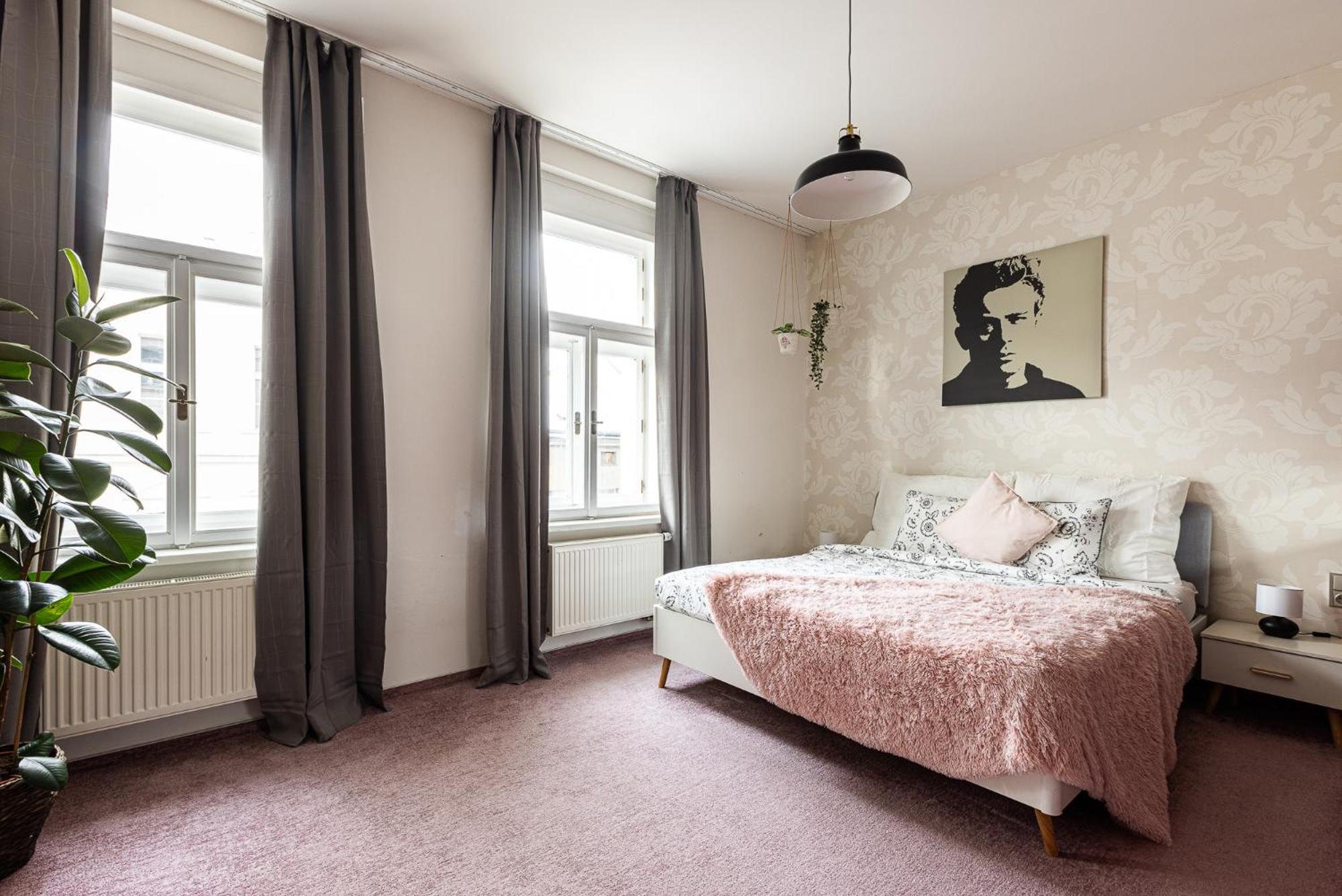 Nice Big Apartment 2Bds - Belgicka Prague Ngoại thất bức ảnh