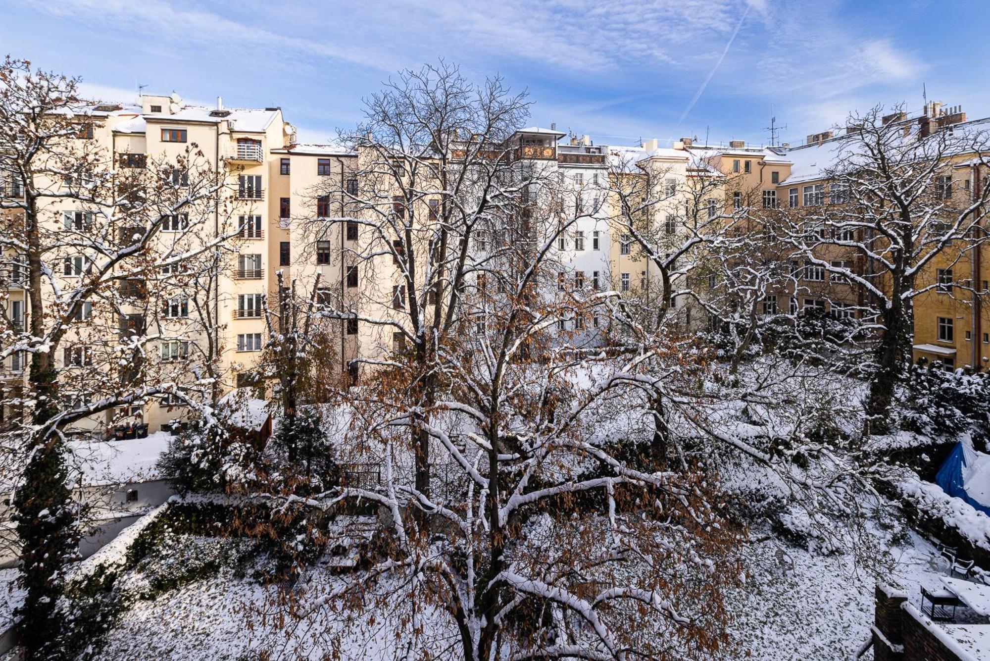 Nice Big Apartment 2Bds - Belgicka Prague Ngoại thất bức ảnh